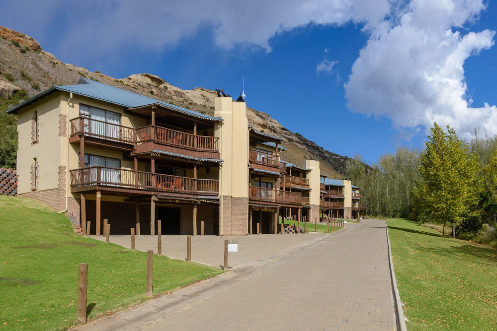 Kiara Lodge Clarens Exterior photo